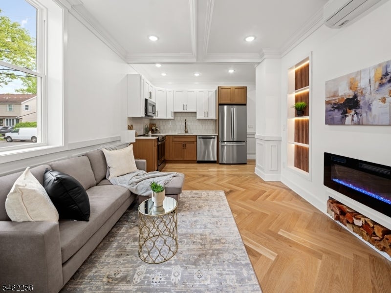 9 Morse Ave 1