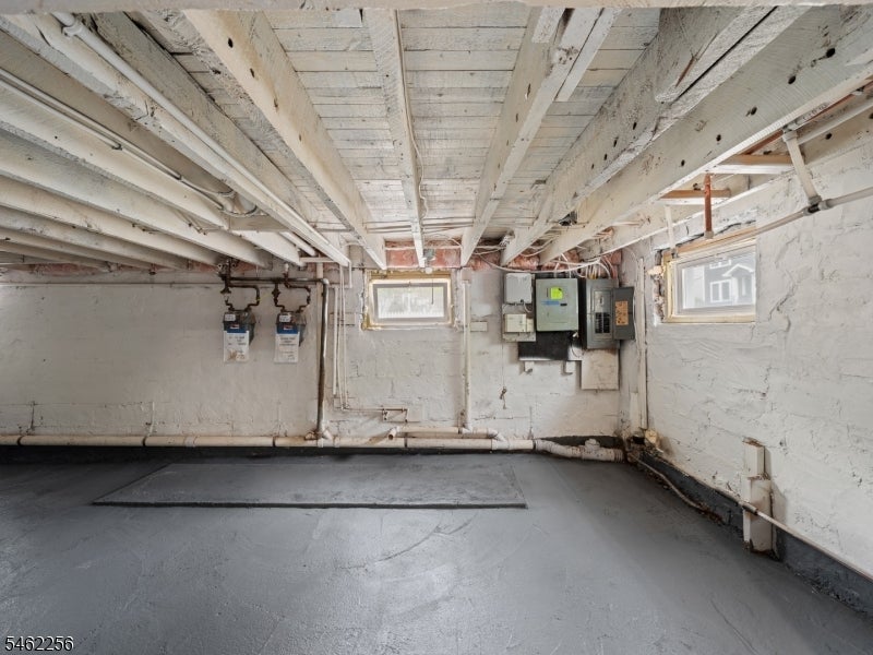 9 Morse Ave 1