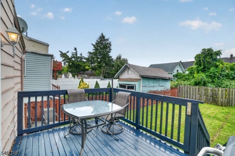 351 Willow Ave