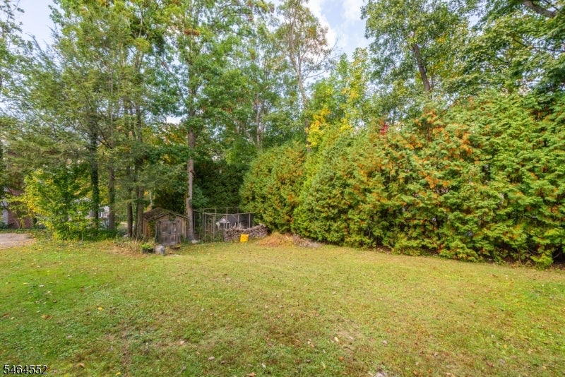 195 Vreeland Rd