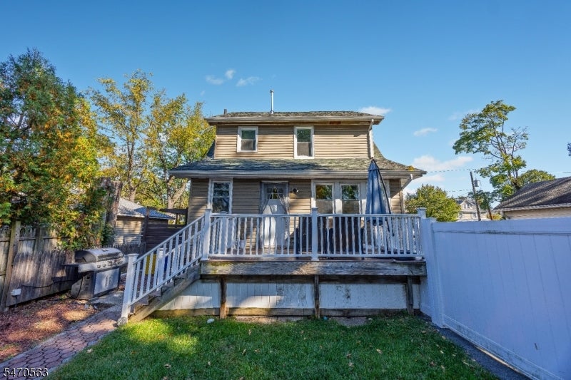 54 Bogert St