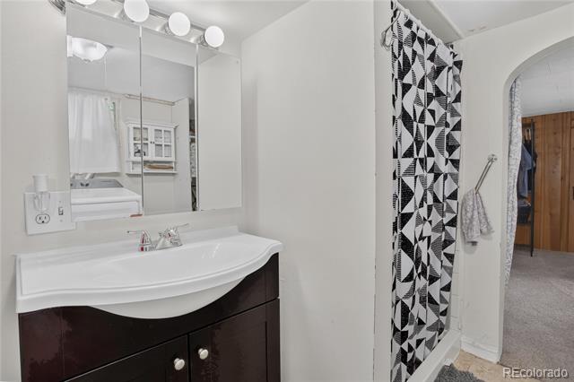 4737 Beach Court