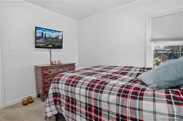 4737 Beach Court