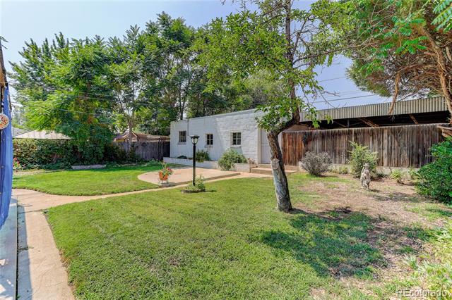 4737 Beach Court
