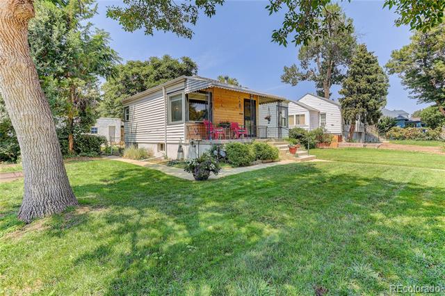 4737 Beach Court