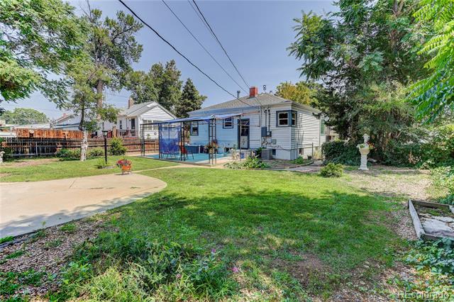 4737 Beach Court
