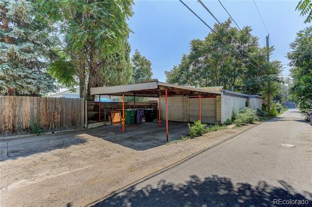 4737 Beach Court
