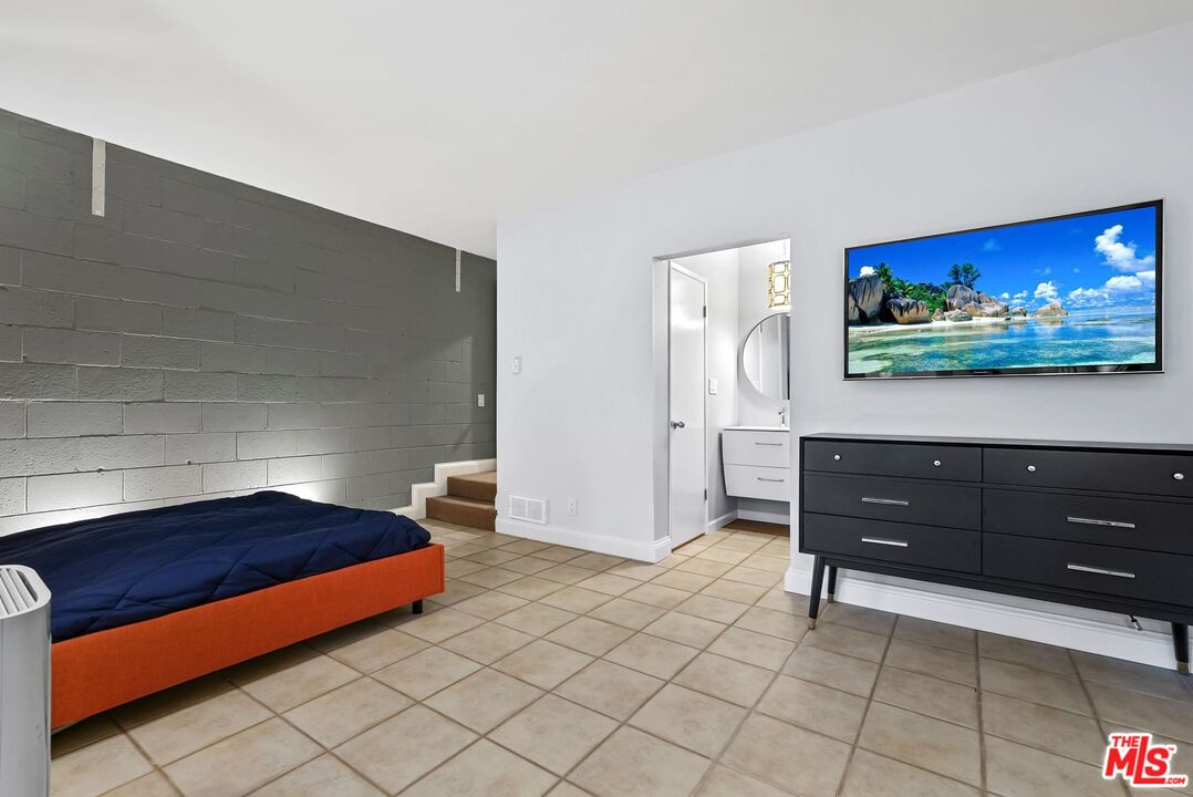 1013 16th St Unit: 101