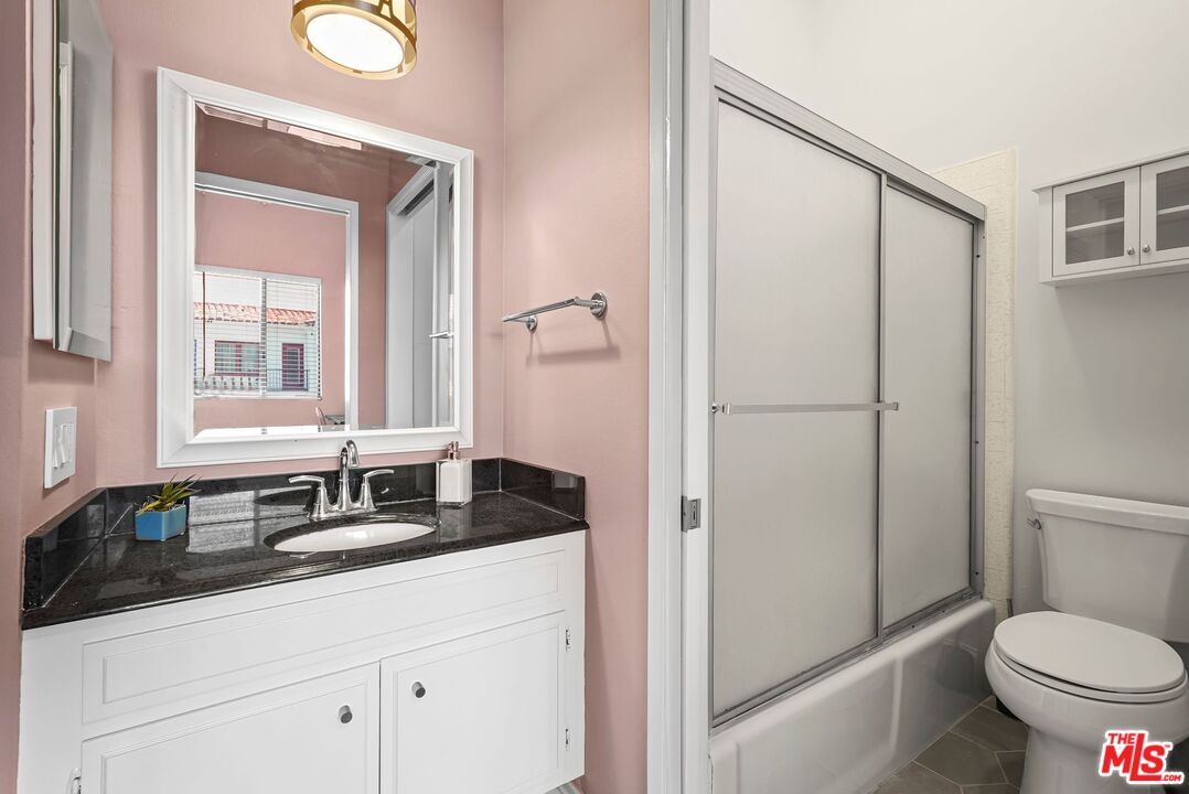 1013 16th St Unit: 101