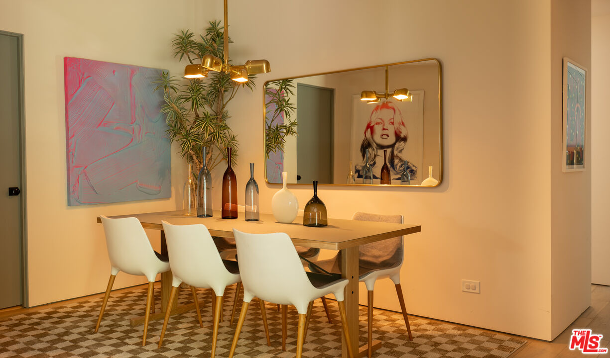 4157 Sunswept Dr
