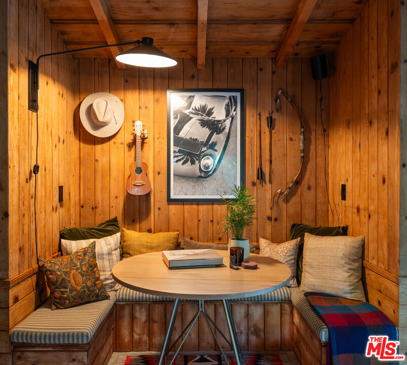 4157 Sunswept Dr