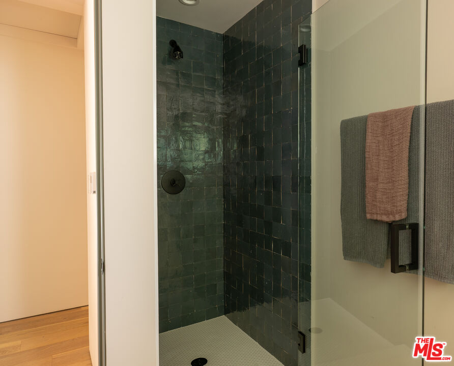4157 Sunswept Dr
