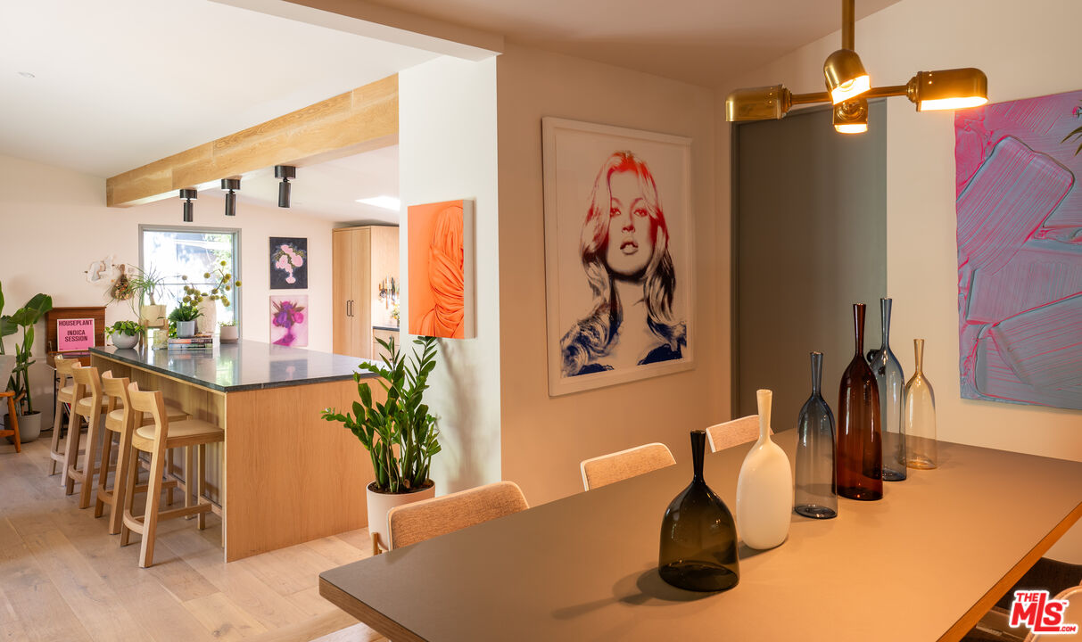 4157 Sunswept Dr