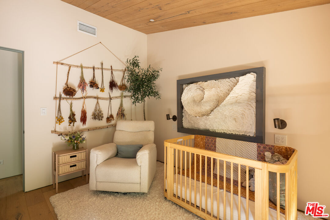 4157 Sunswept Dr