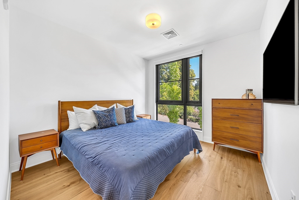 100 Linden Street # 105