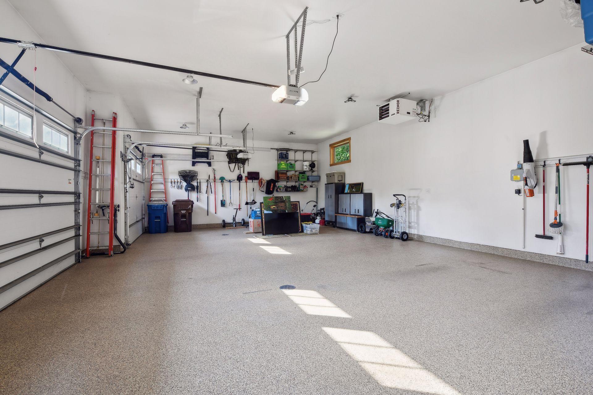 9991 Vagabond Court N