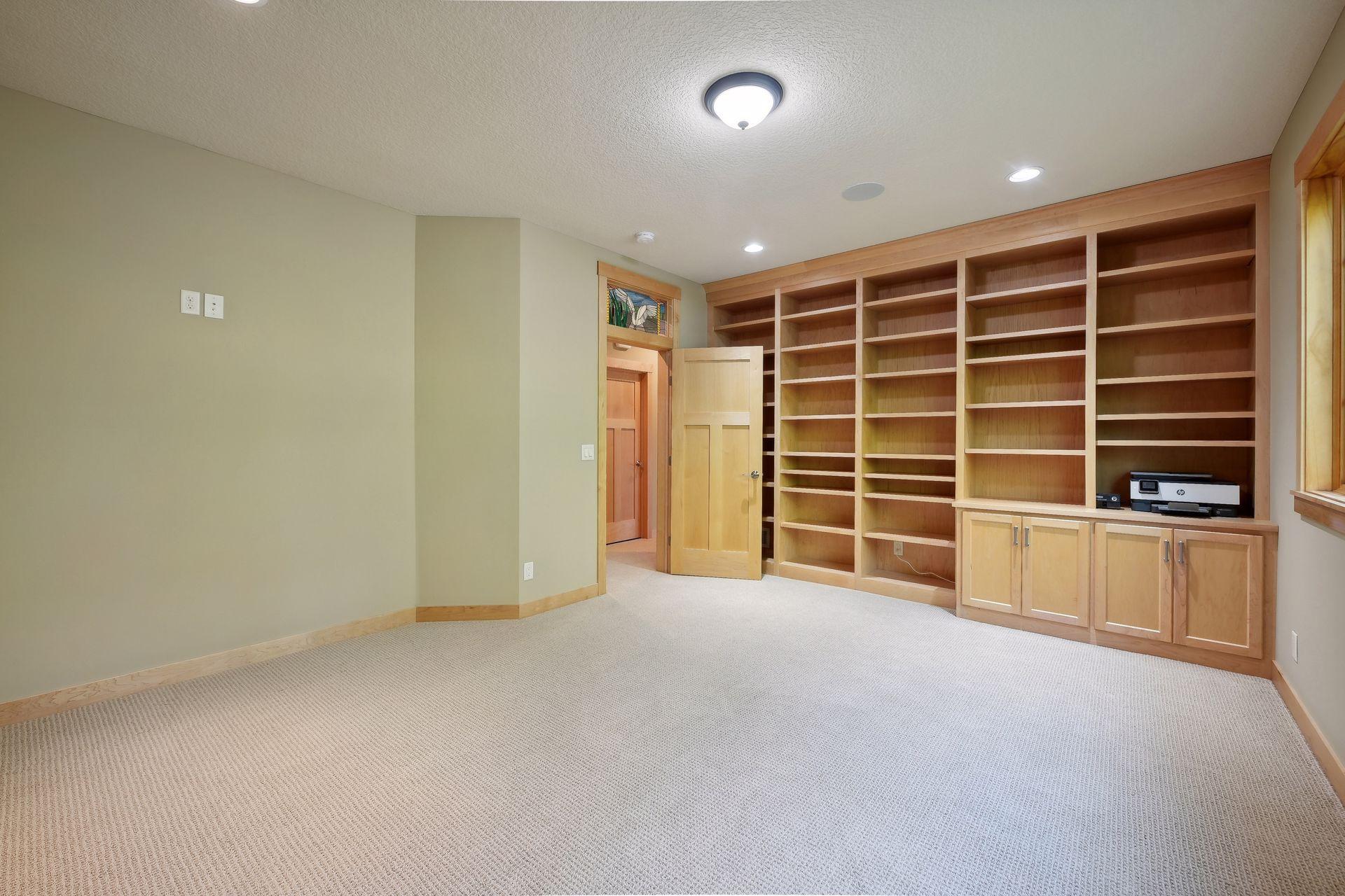 9991 Vagabond Court N