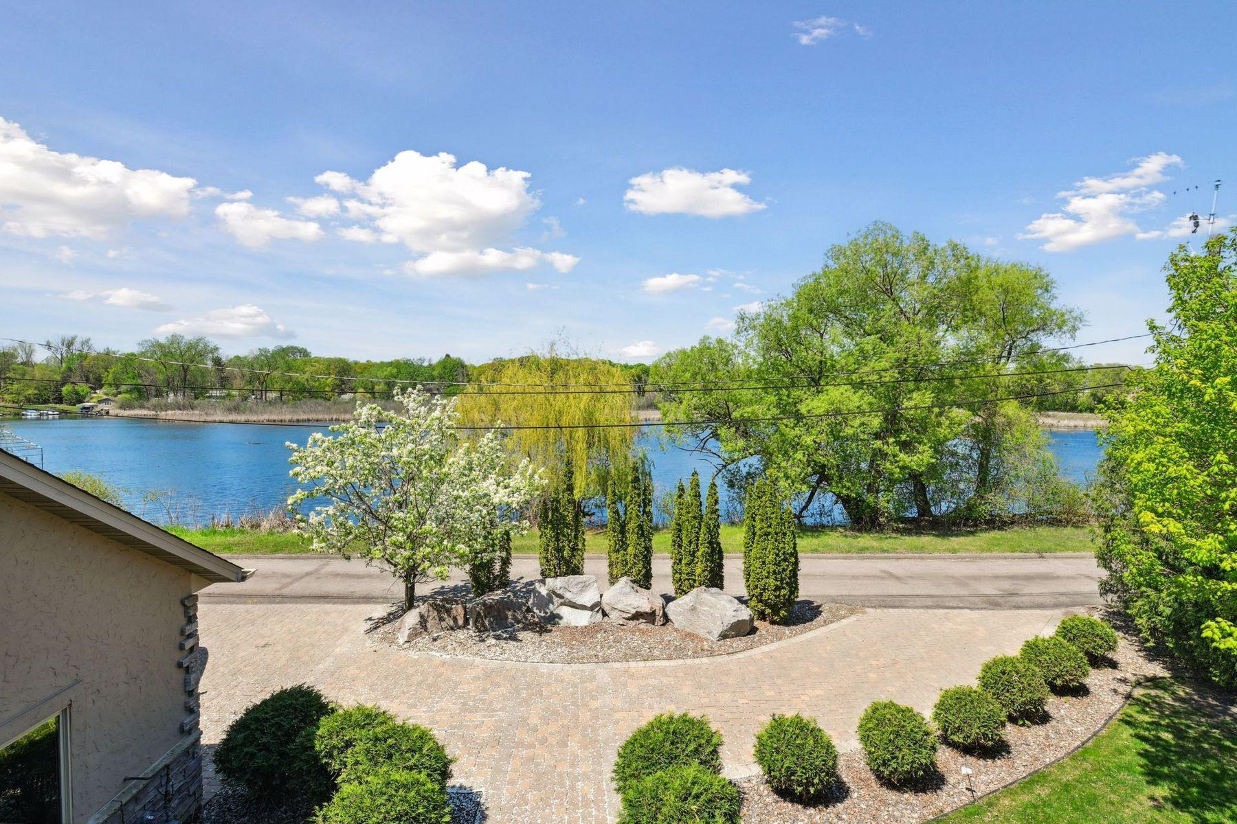 205 Woodpecker Ridge Road