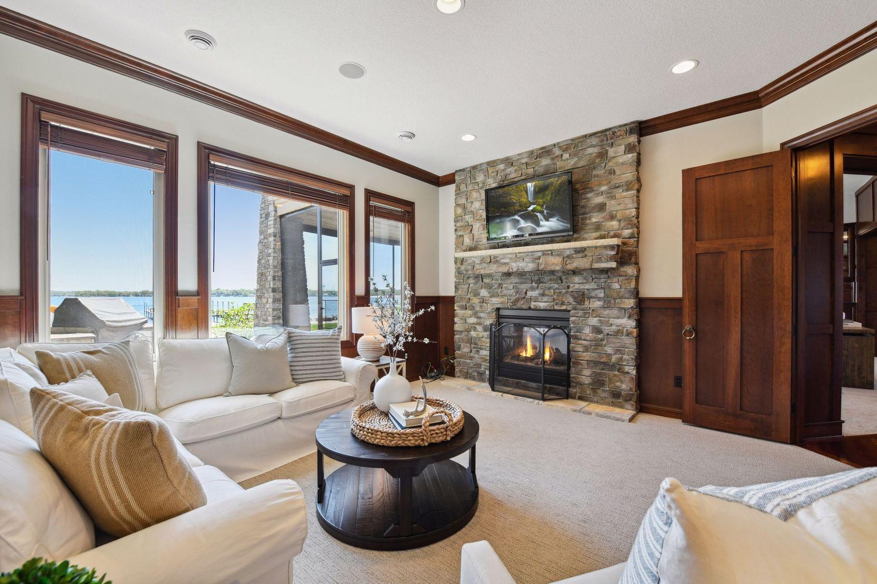 205 Woodpecker Ridge Road