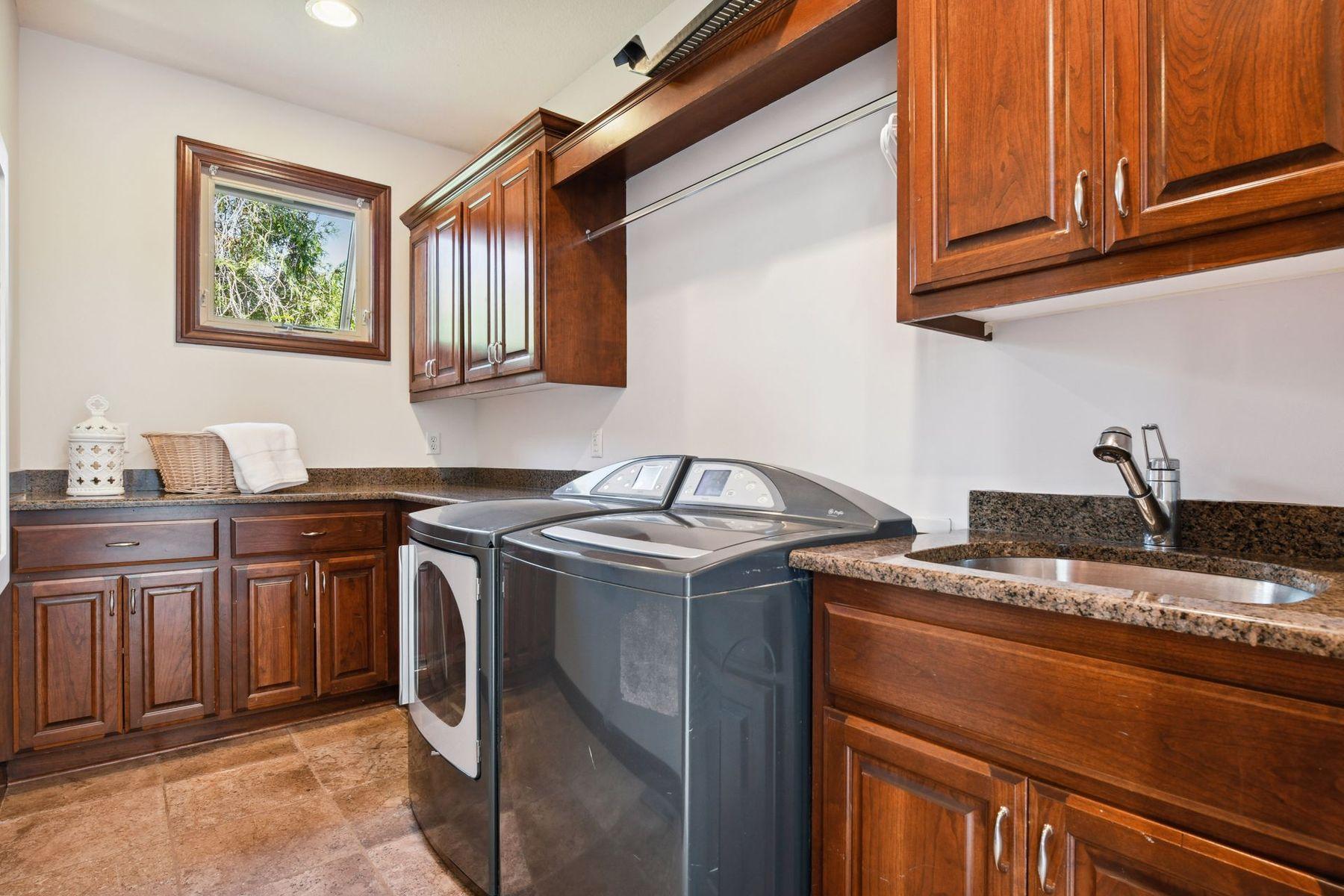 205 Woodpecker Ridge Road
