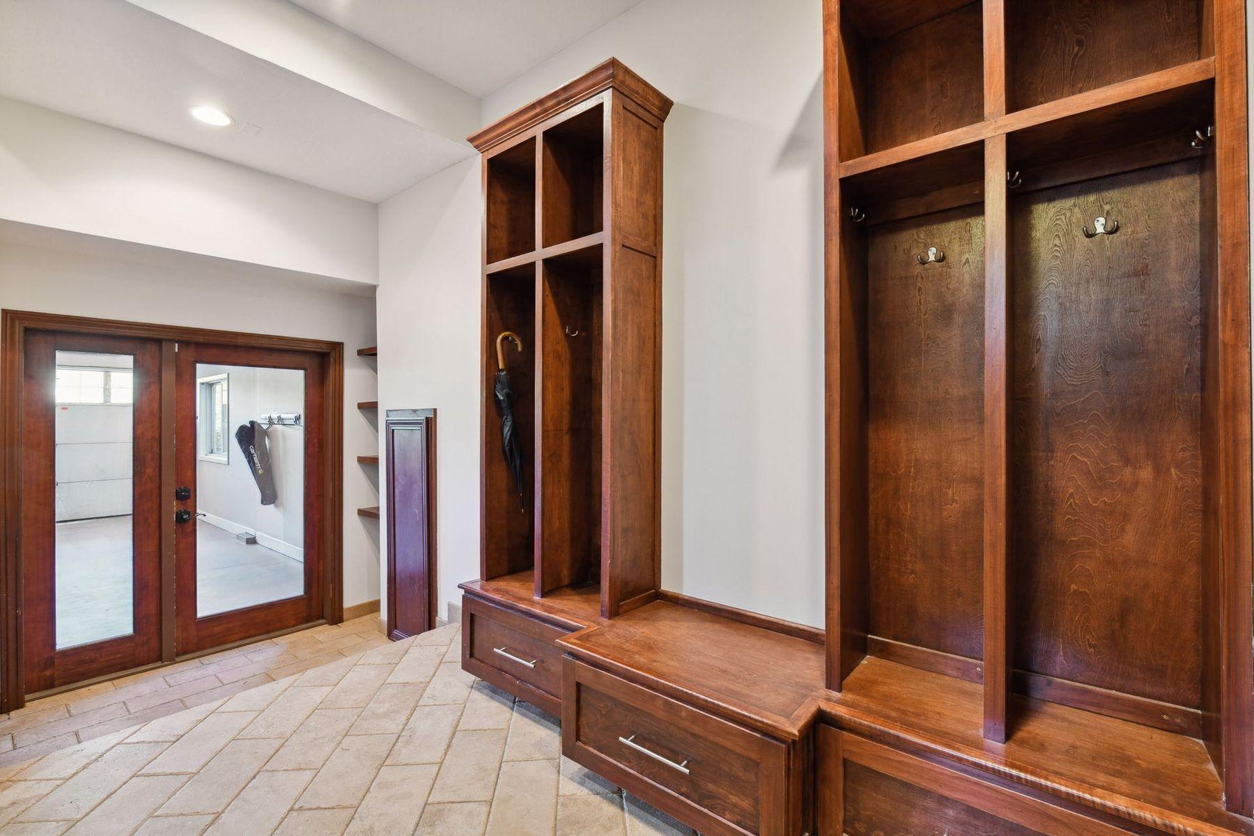 205 Woodpecker Ridge Road