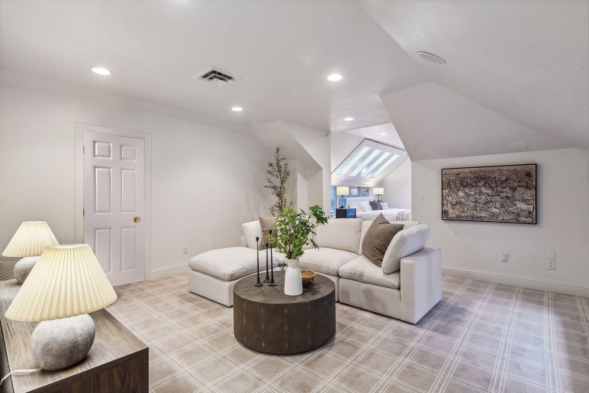 4714 Baycliffe Drive