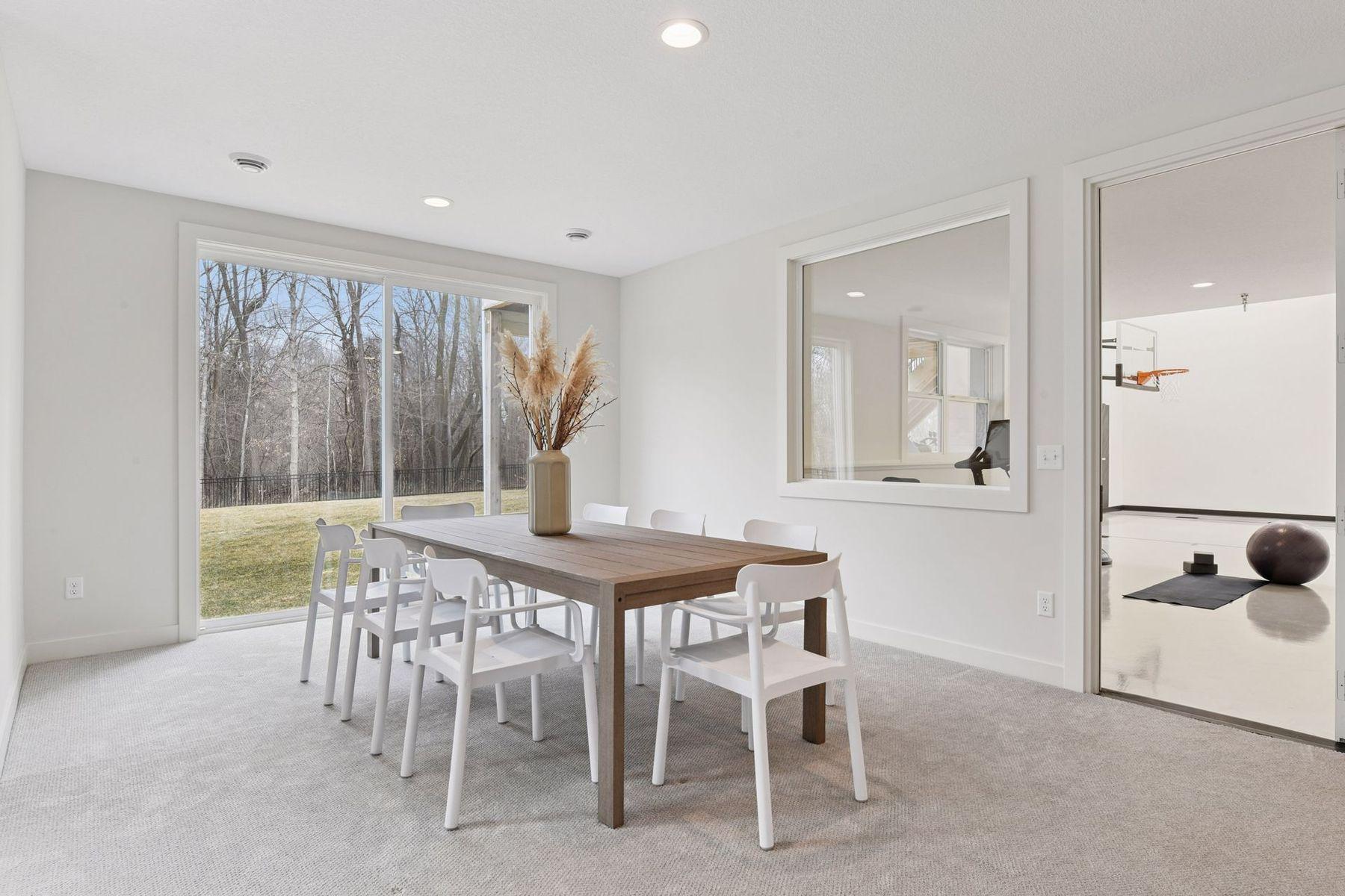4590 Sunset Lane