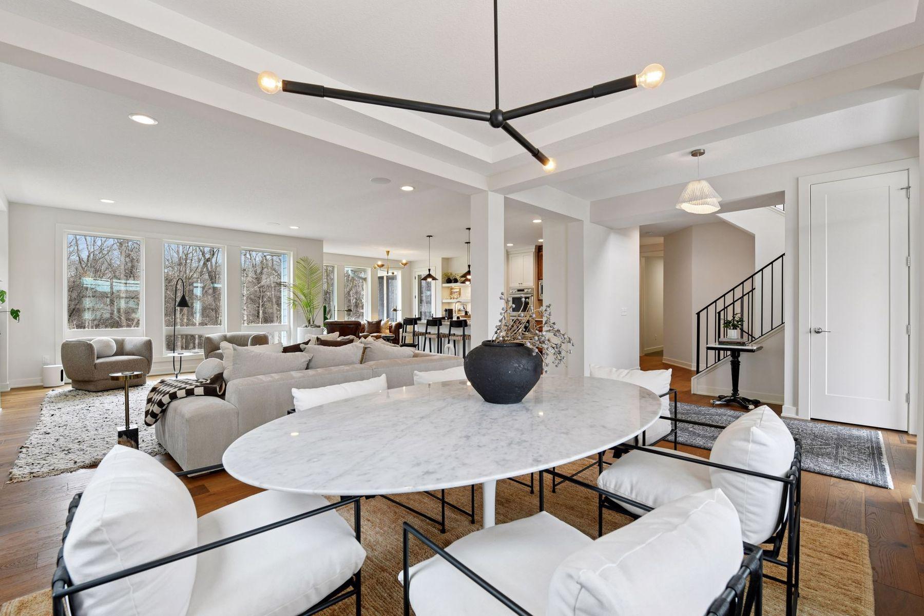 4590 Sunset Lane
