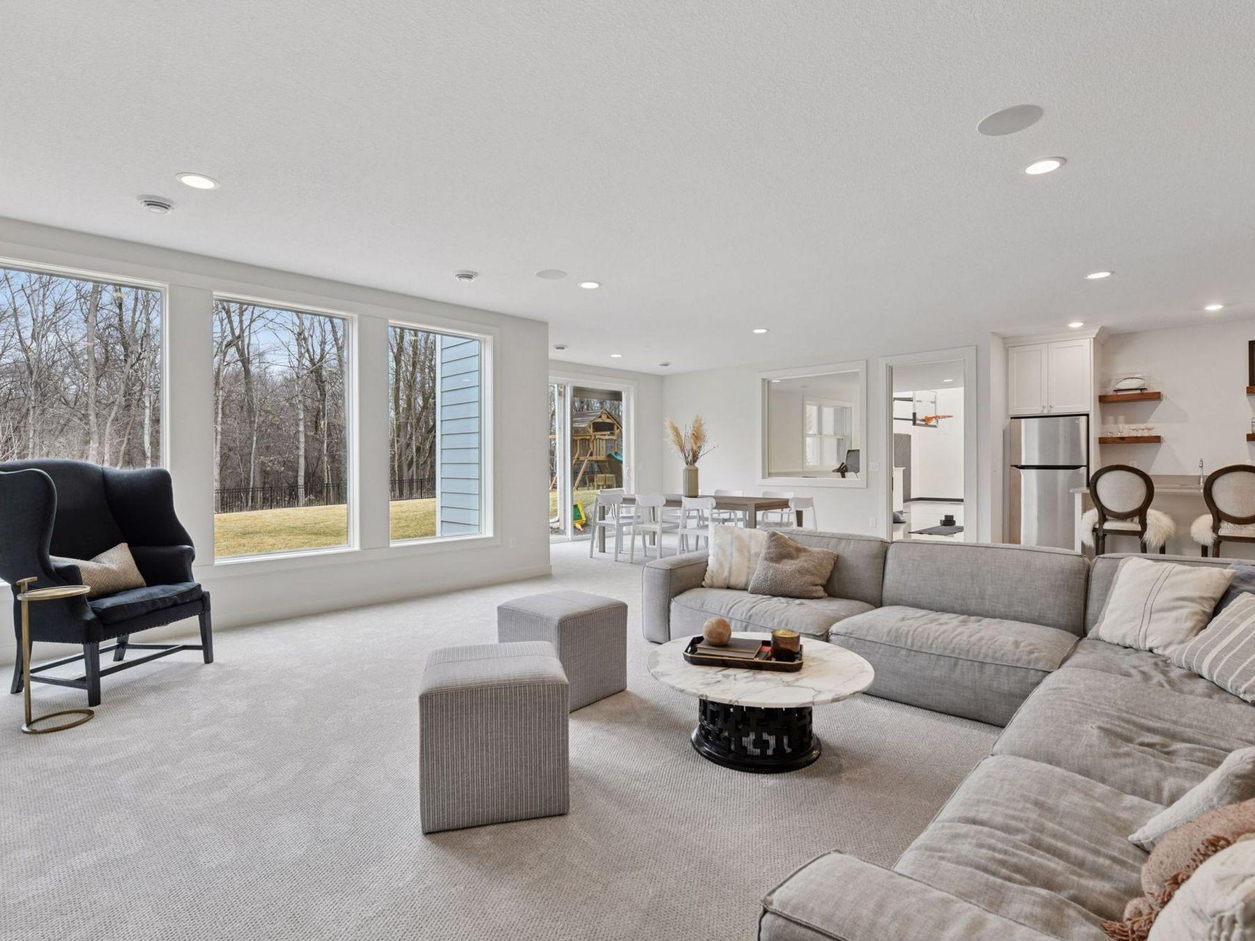 4590 Sunset Lane