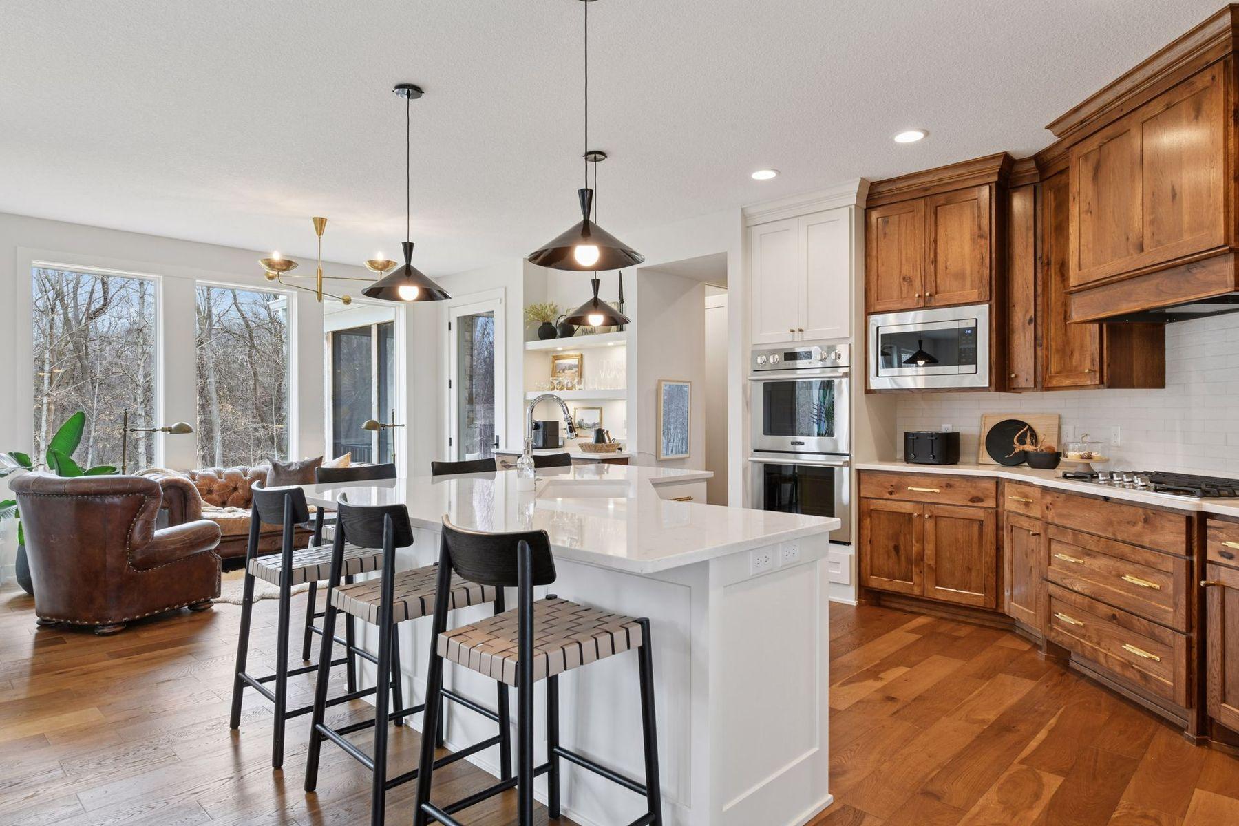 4590 Sunset Lane