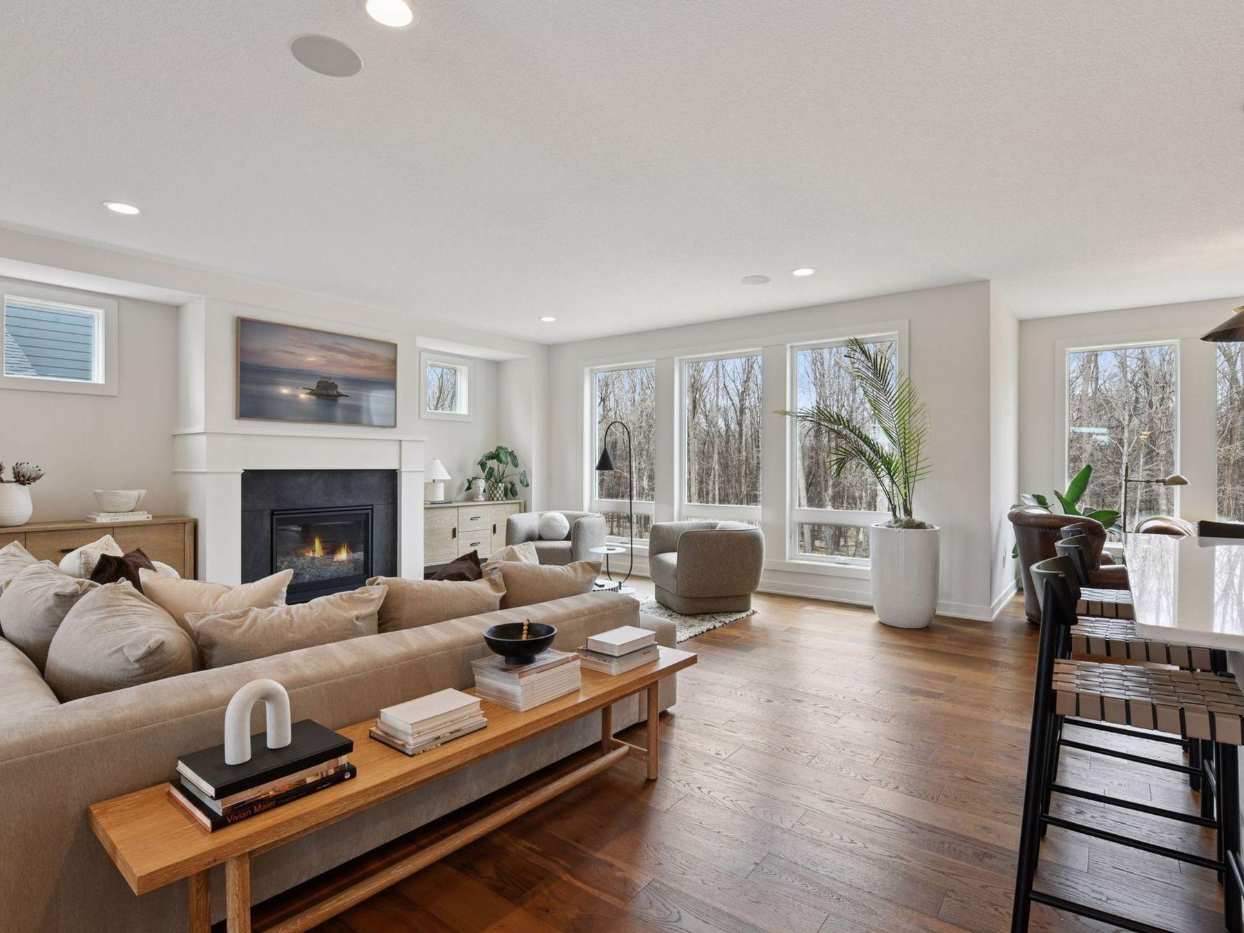 4590 Sunset Lane