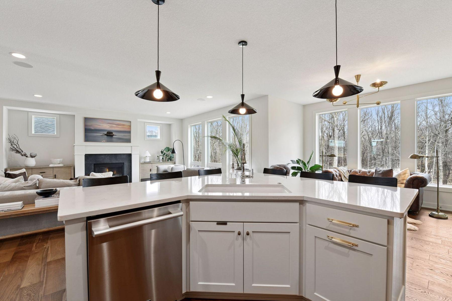 4590 Sunset Lane