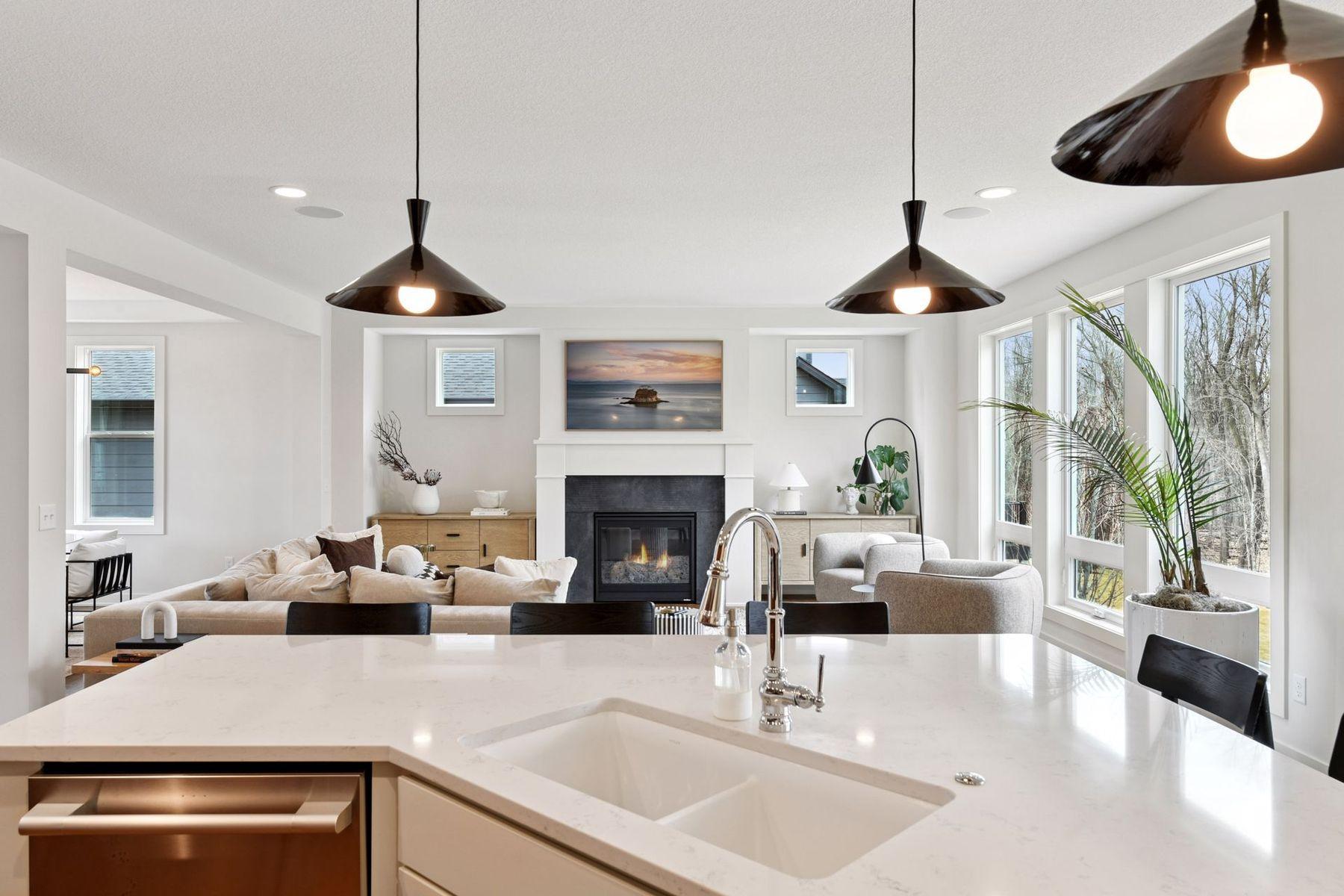 4590 Sunset Lane