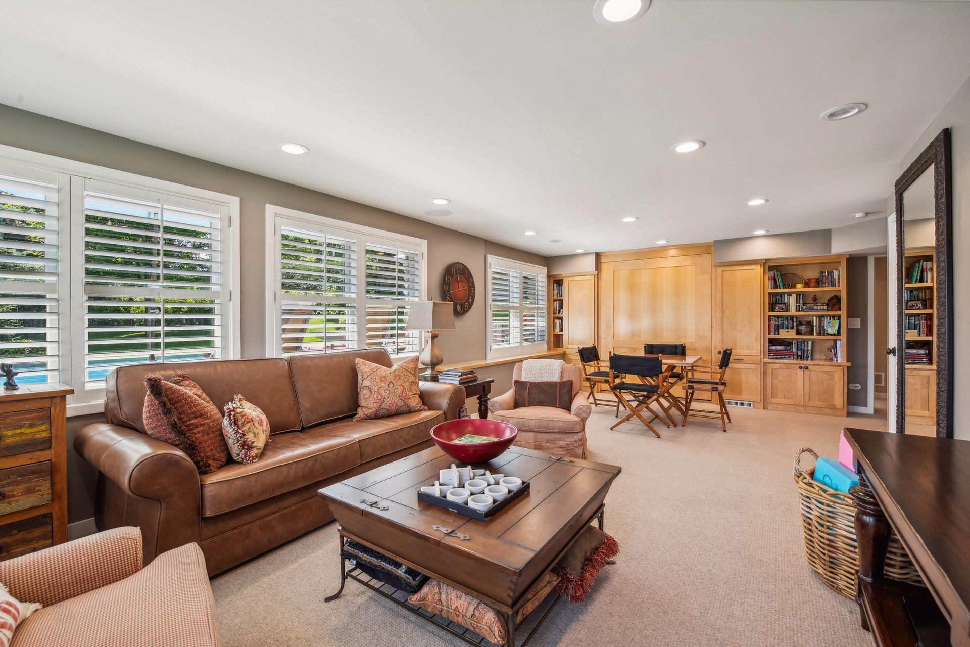 513 Ferndale Road W