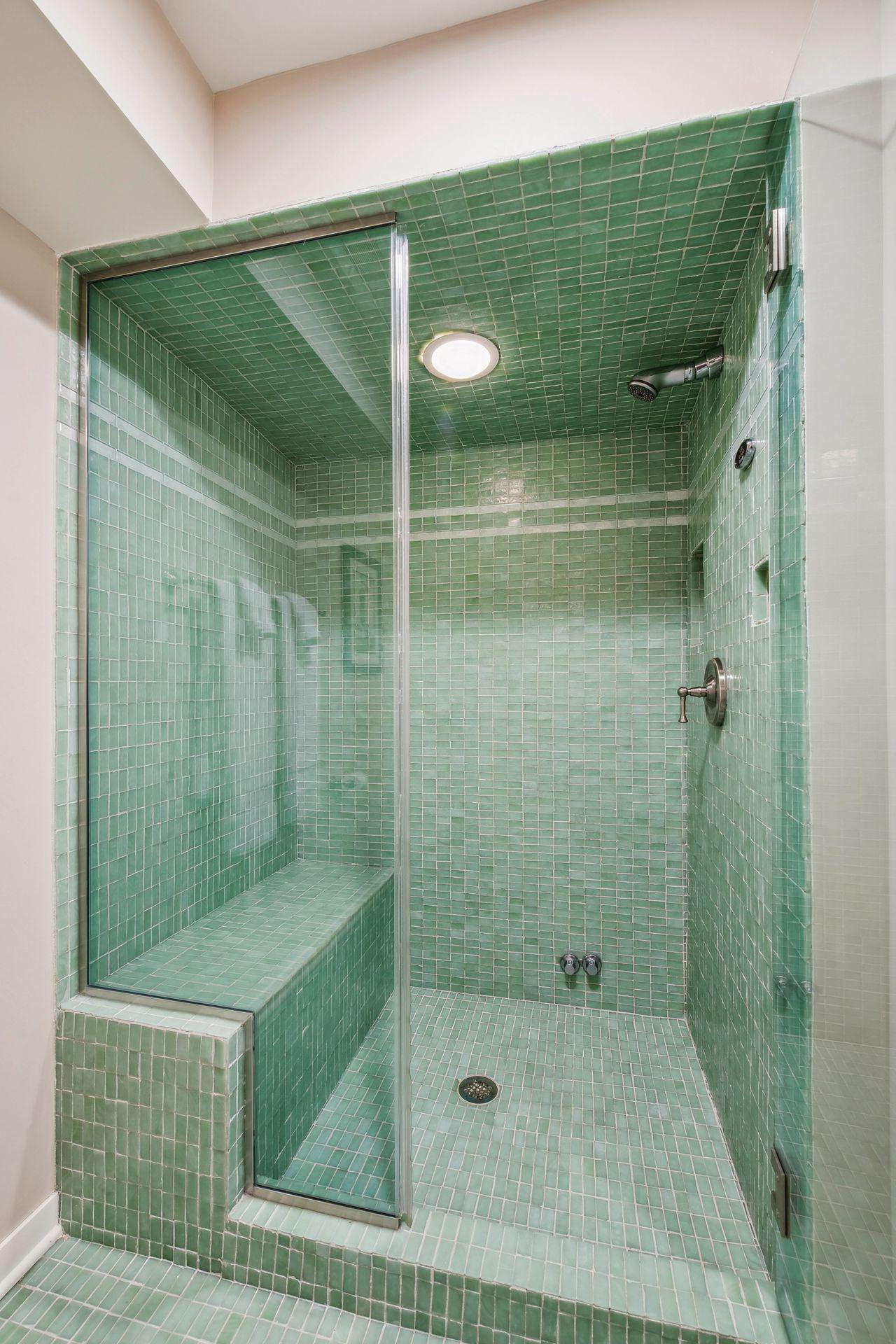 513 Ferndale Road W