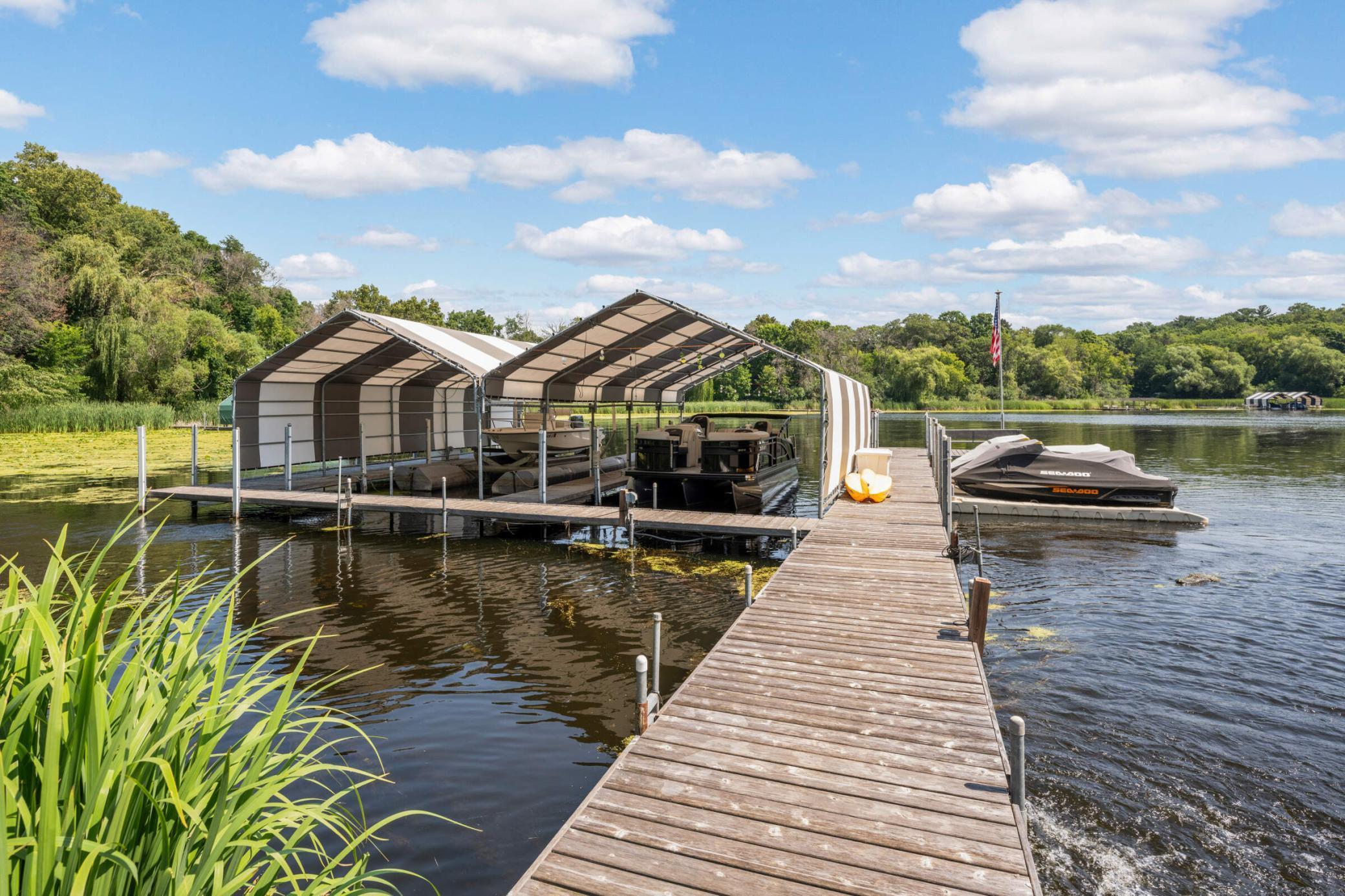 513 Ferndale Road W
