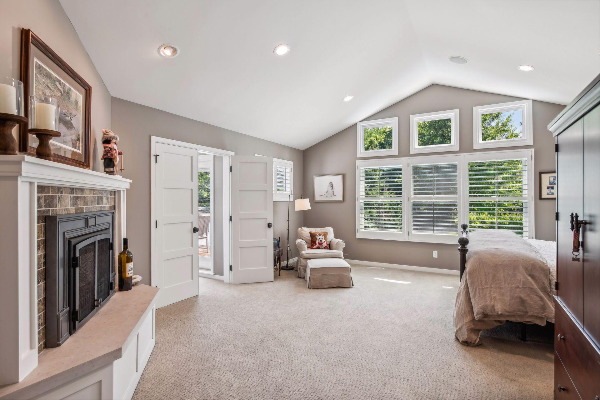 513 Ferndale Road W