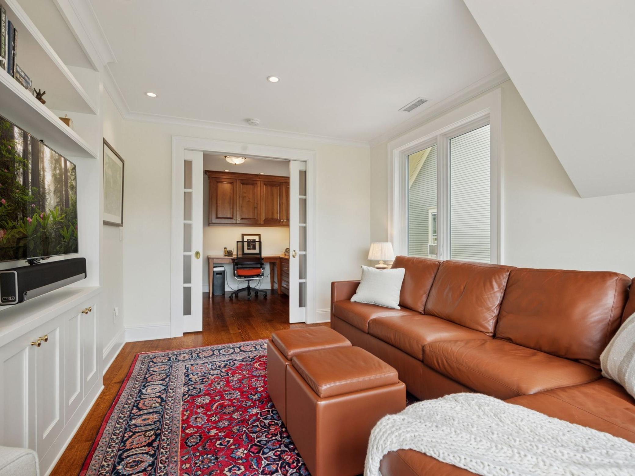 2683 E Lake Of The Isles Parkway