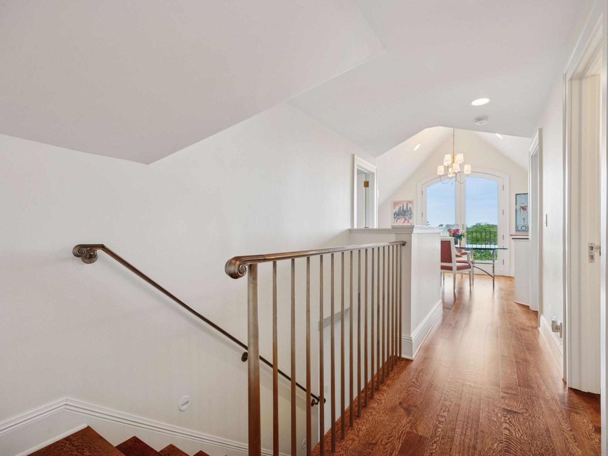 2683 E Lake Of The Isles Parkway