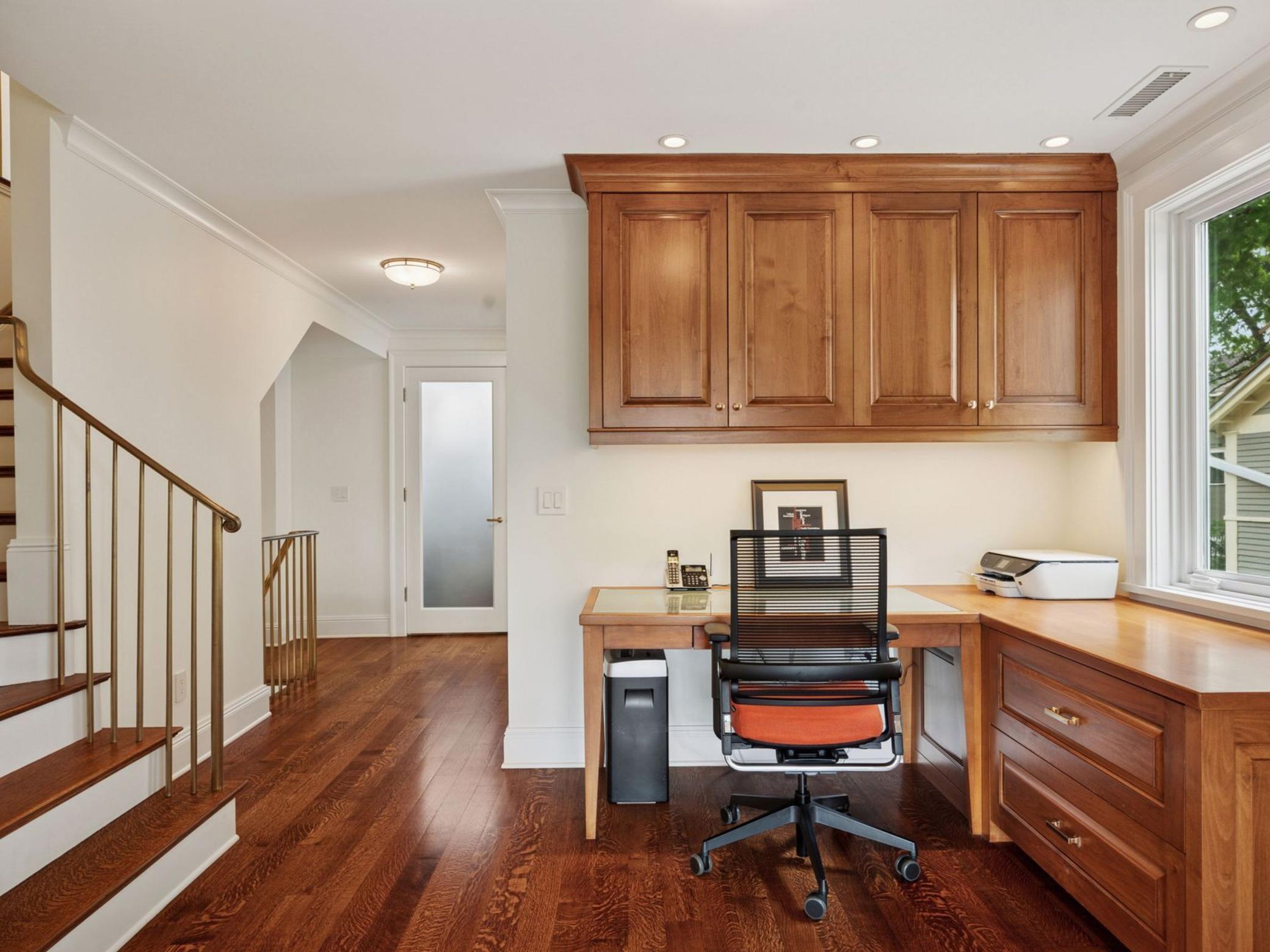 2683 E Lake Of The Isles Parkway