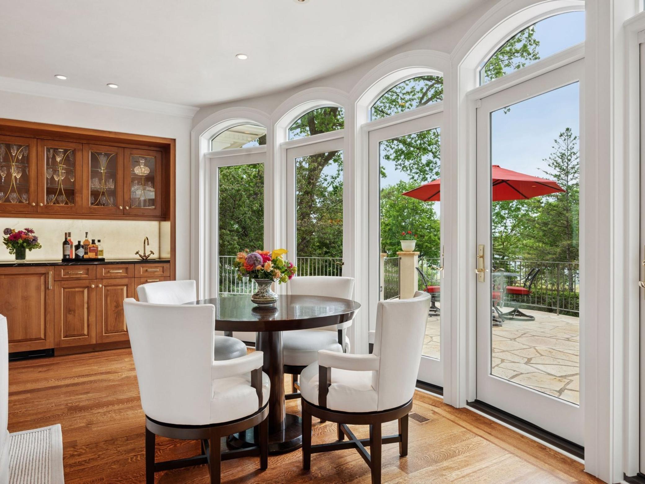 2683 E Lake Of The Isles Parkway