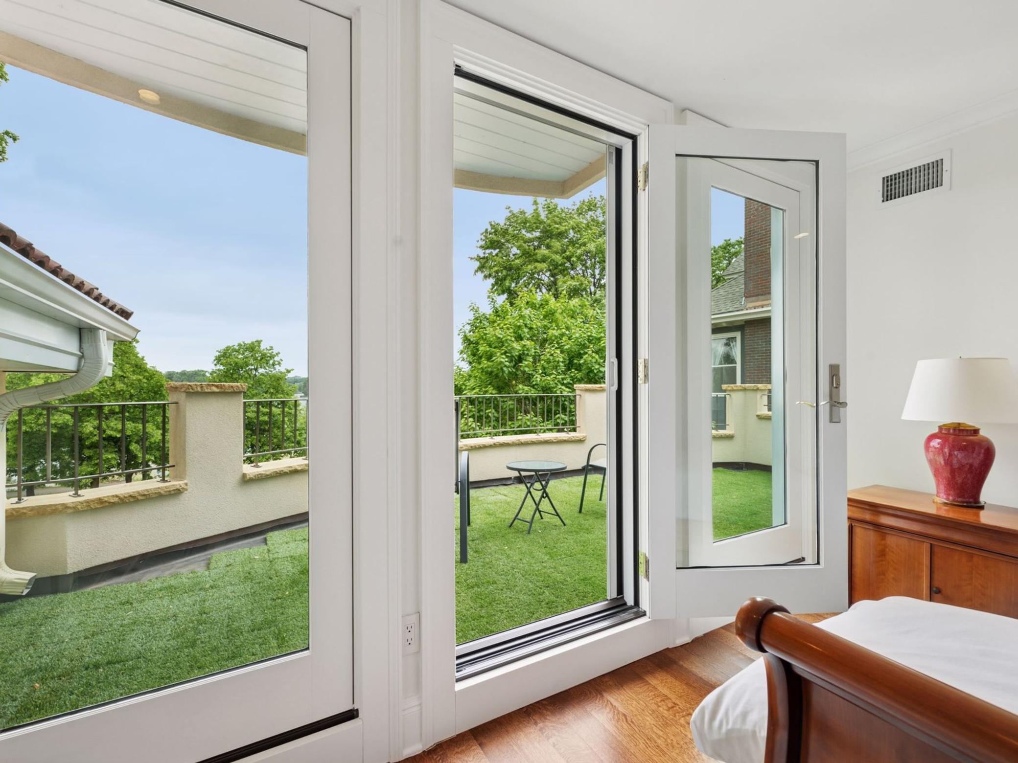 2683 E Lake Of The Isles Parkway