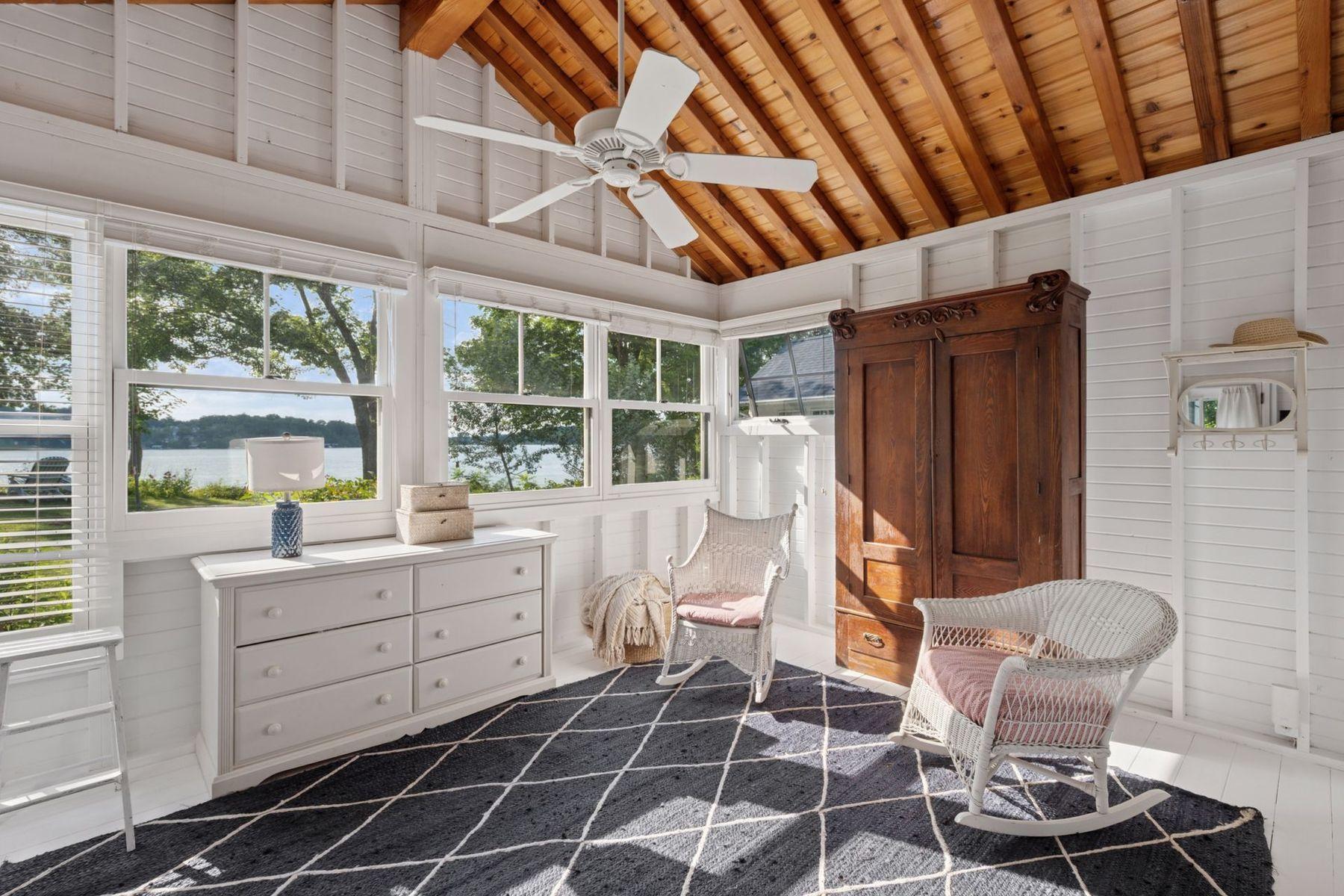 4793 Crane Island