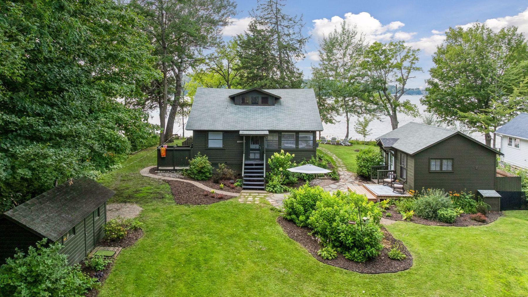 4793 Crane Island