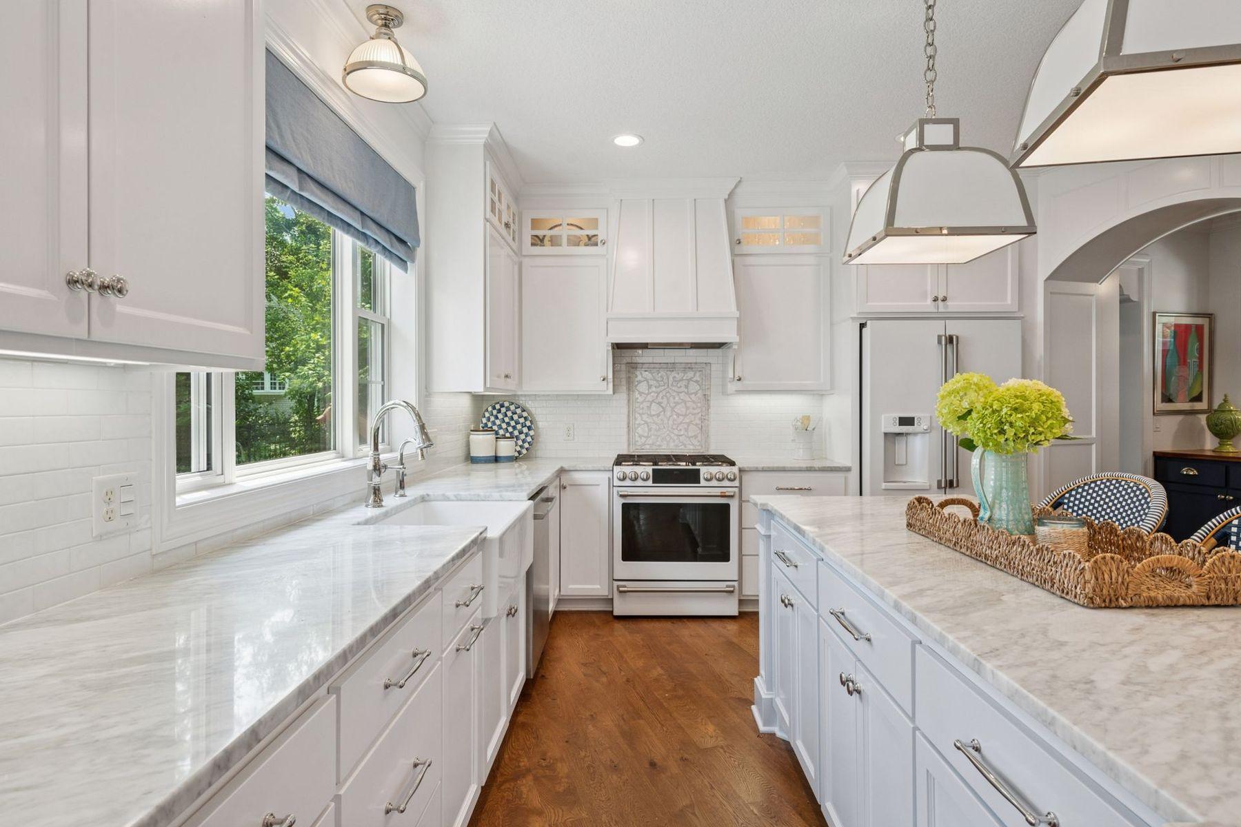 3017 Brooks Lane