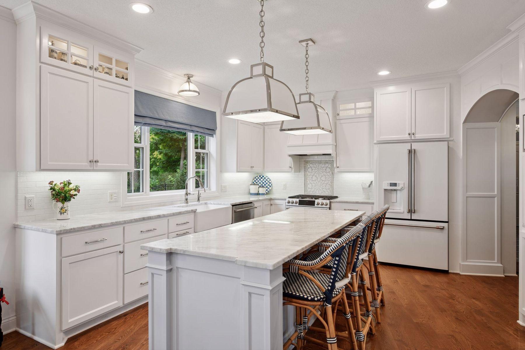 3017 Brooks Lane