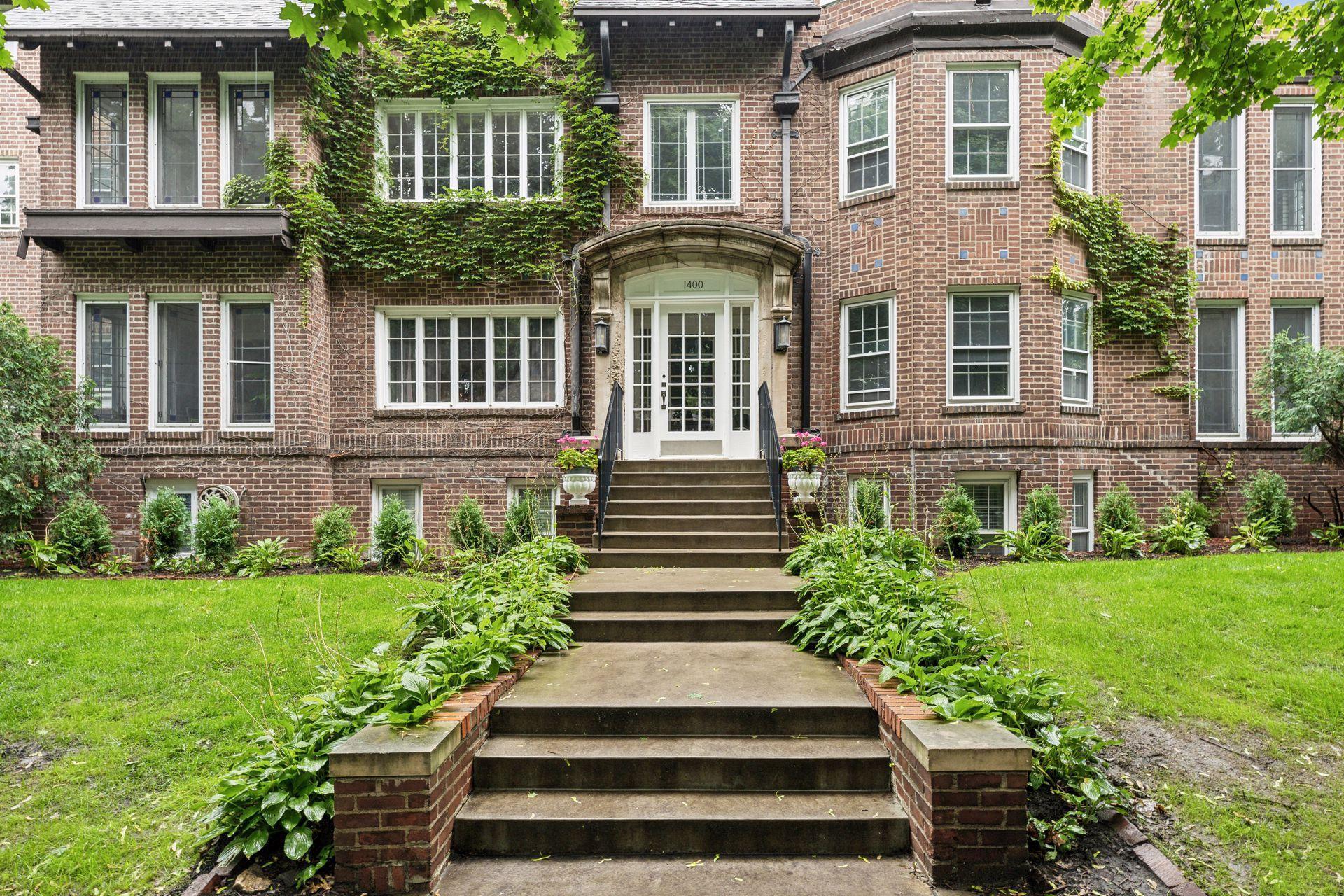 1820 Girard Avenue S Unit: 1