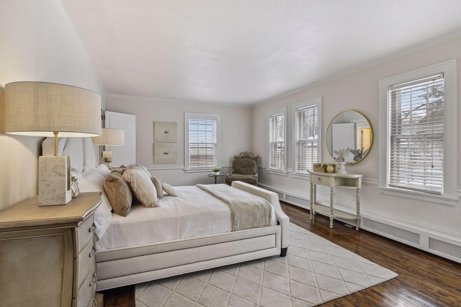 1820 Girard Avenue S Unit: 1