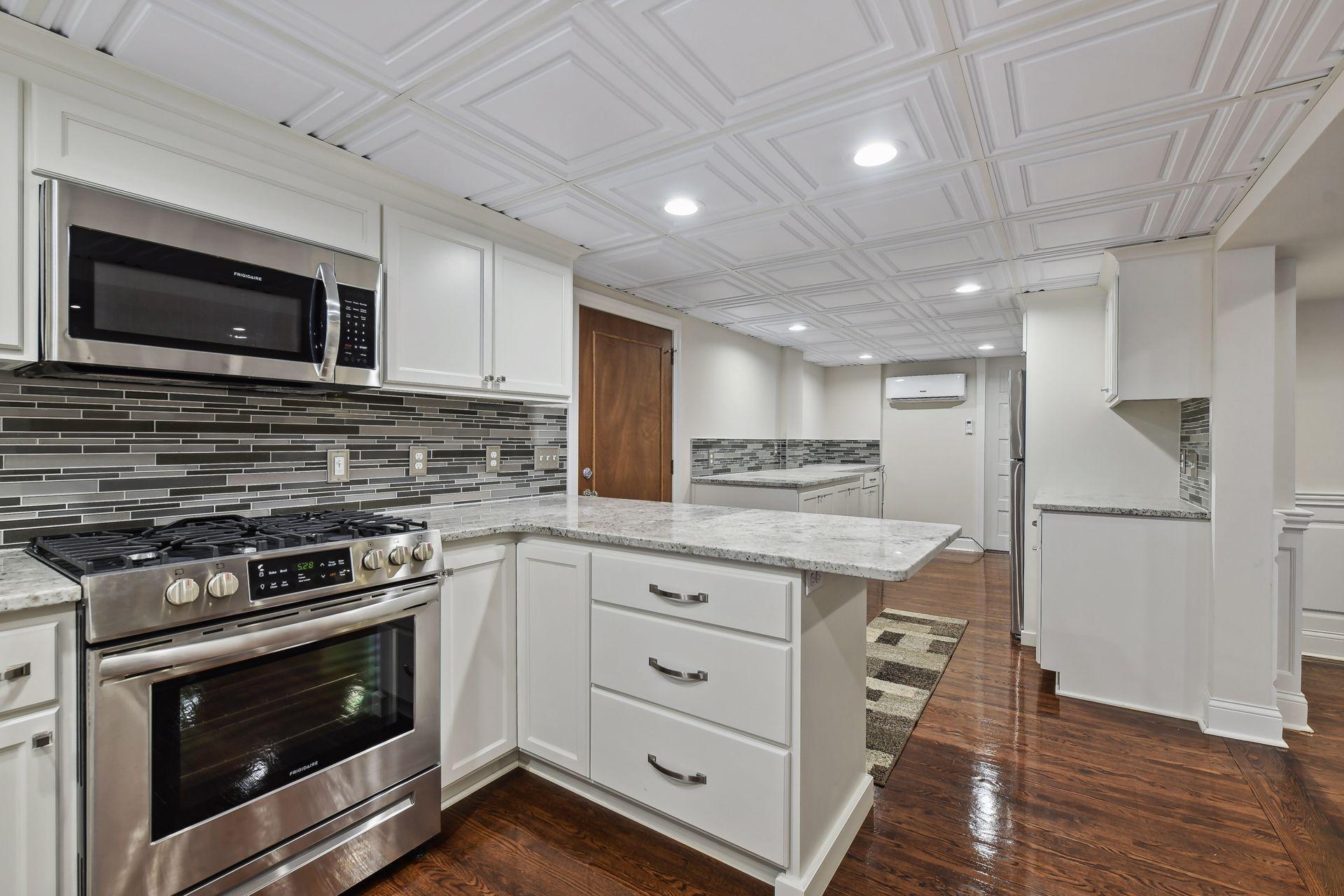 1820 Girard Avenue S Unit: 1