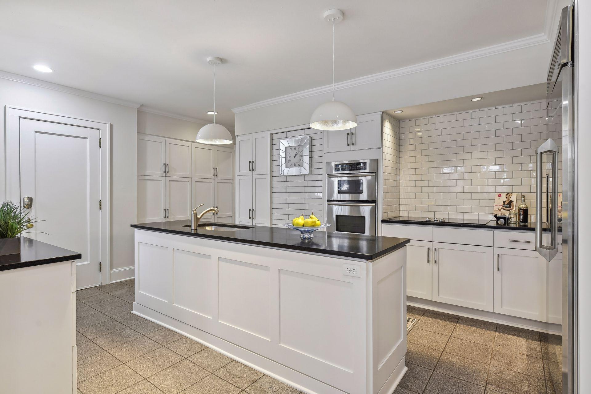 1820 Girard Avenue S Unit: 1